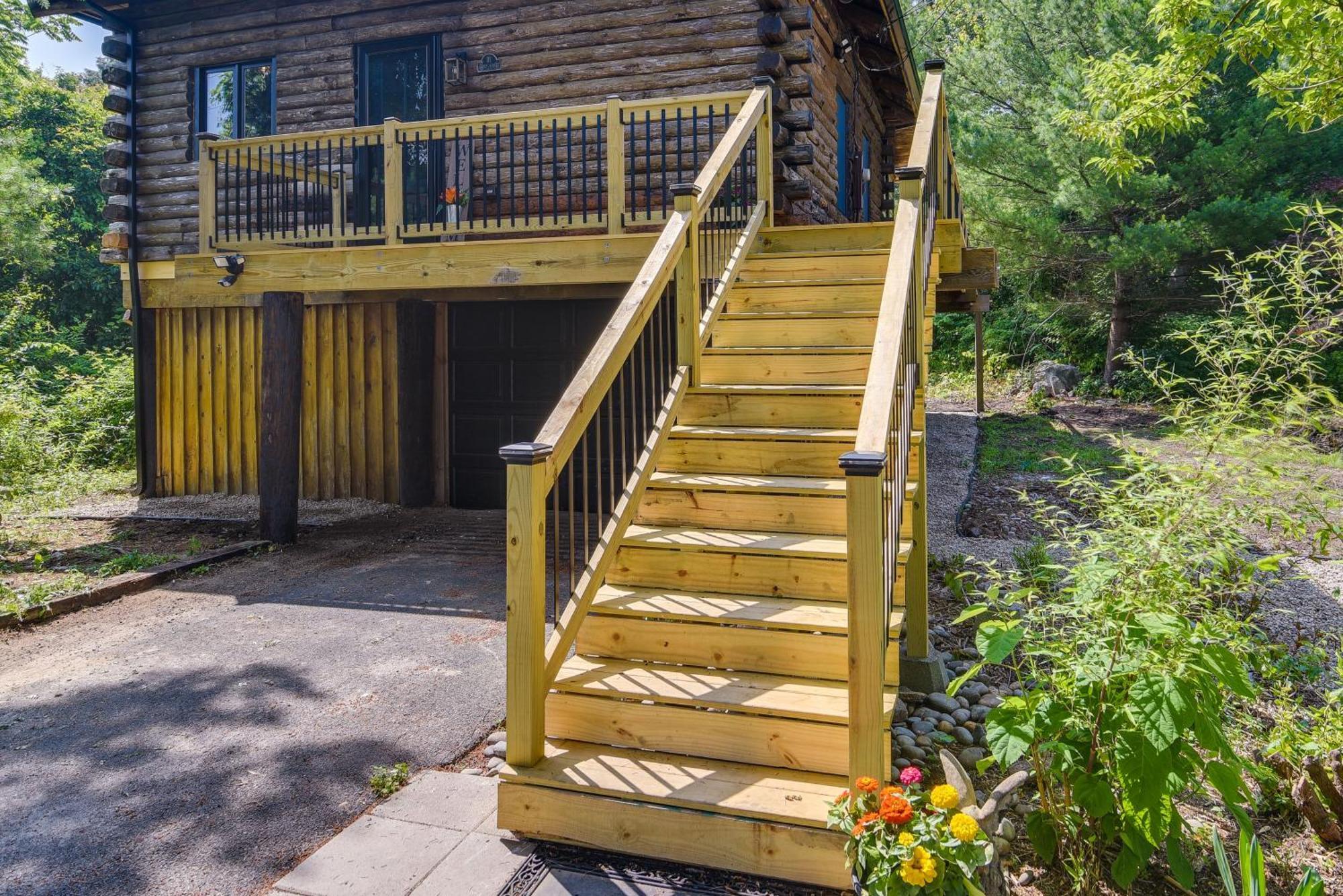 Вілла Fairhaven Harbor-Front Gem - Steps From The Water! Екстер'єр фото